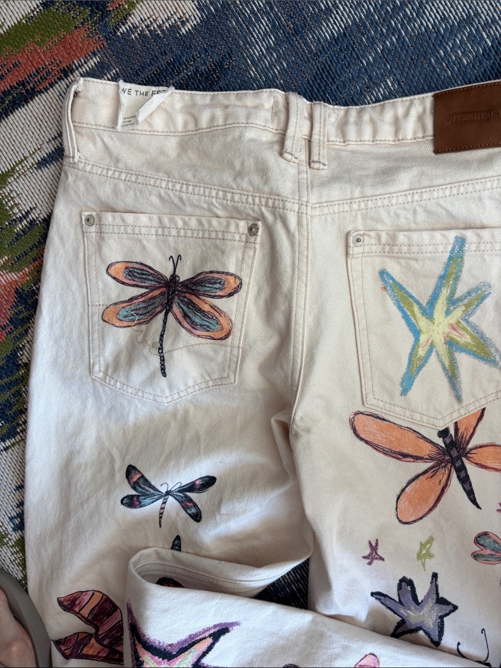 We The Free White Hand-Painted Tennessee Dragonfly low rise Illusions Jeans - Picture 6 of 8